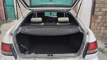 jon deer: Toyota Carina E: 1994 г., 1.8 л, Механика, Бензин, Хэтчбэк — 4