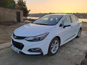 Chevrolet: Chevrolet Cruze: 1.4 l | 2017 il 136500 km Sedan — 18