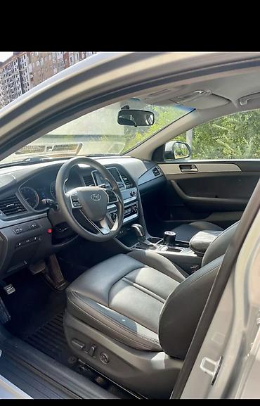 san: Hyundai Sonata: 2019 г., 2 л, Автомат, Газ, Седан — 9