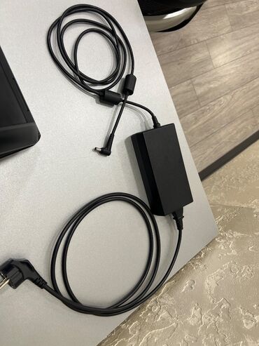 MSI: İşlənmiş MSI, 17.3 ", Intel Core i7, 2 TB, Ödənişli çatdırılma, Ünvandan götürmə — 8