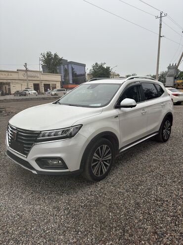 Roewe: Roewe ERX5: 2018 г., 1.5 л, Вариатор, Электромобиль, Кроссовер