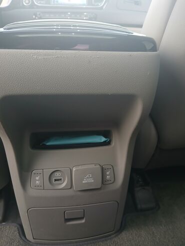 Kia: Kia Carnival: 2020 г., 2.2 л, Автомат, Дизель, Минивэн — 10