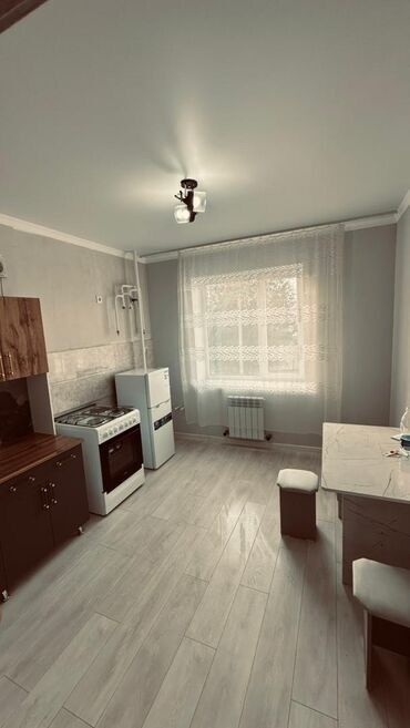 квартира бишкек сдаю: 1 бөлмө, Кыймылсыз мүлк агенттиги, Чогуу жашоосу жок, Жарым -жартылай эмереги бар