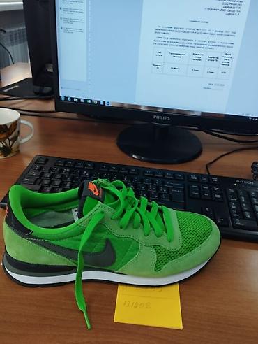 yeezy 700 v3: Мужские кроссовки, 41, Nike, Новый, цвет - Зеленый, Платная доставка — 1