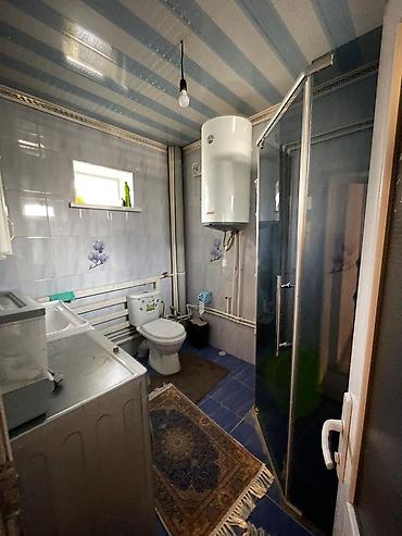 Долгосрочная аренда домов: Сдаётся 2 этажный особняк. Ак тилек. улица Ак буура 2. 8-10 улица. Со — 9