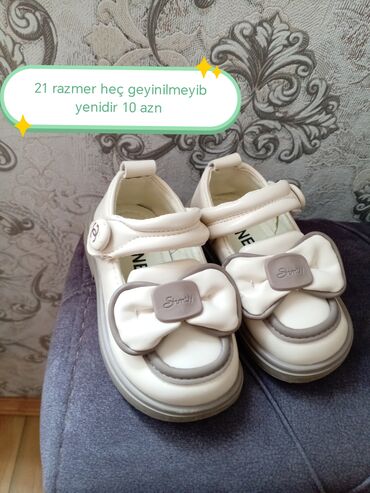 qiz ucun botlar: Qız üçün, 21