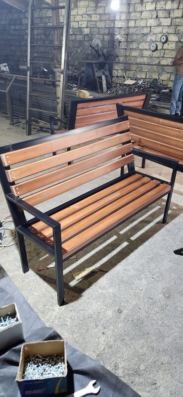 Sifarişlə skameykalar: Söykənəcək ilə, Qollu, Taxta, Azərbaycan, Kredit yoxdur — 6