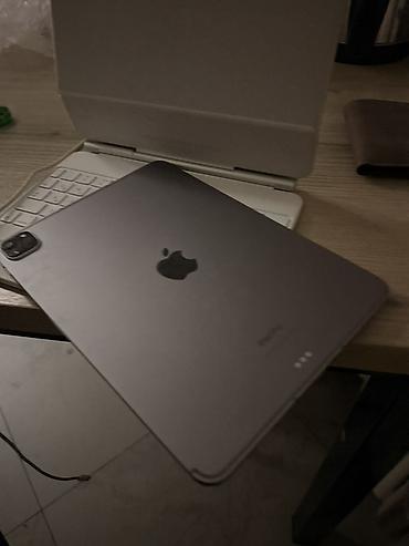 превью: Планшет, Apple, память 128 ГБ, 10" - 11", 4G (LTE), Б/у, Классический цвет - Серый — 2