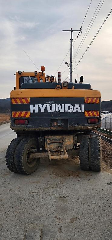 Экскаваторы: Экскаватор, 2015 г., Колесный — 3