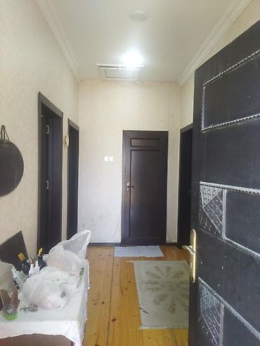 ağdaşda satilan evler: Bakı, Saray, 62 kv. m, 3 otaqlı, Qaz, İnternet, İşıq — 2