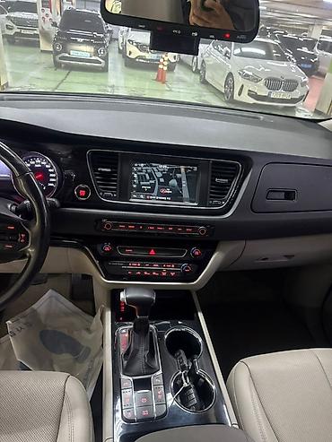 Kia: Kia Carnival: 2019 г. — 7