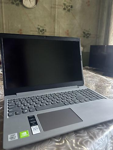 * Prosessor: Intel Core i7-10510U * RAM: 12 GB * Videokart: NVIDIA