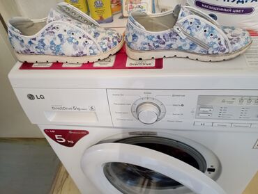 зимний обув мужской: Продаётся ботасы женские. В хорошем состоянии. Размер не подошёл. С