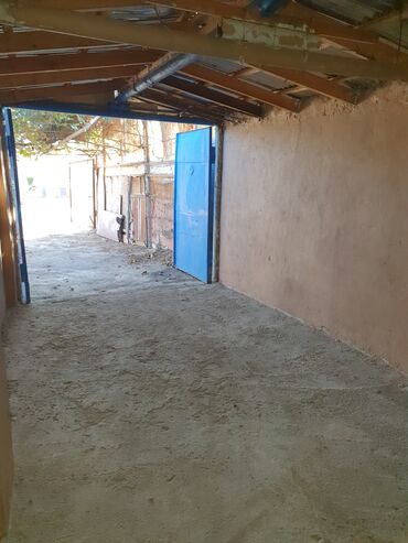 Qaraj satılır: 18 kv. m, 3 * 6 * 2 Daş Kommunal xətlər qoşulmayıb — 14