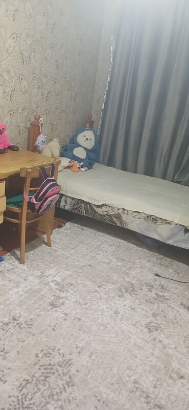 сдаю квартиру долгосрочное цум гум дордой плаза рядом: 3 комнаты, Собственник, С подселением, С мебелью полностью