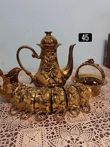Kağız salfetlər: Qızılı rəngdə klassik çay-kofe dəsti - Material: metal ərintisi — 1