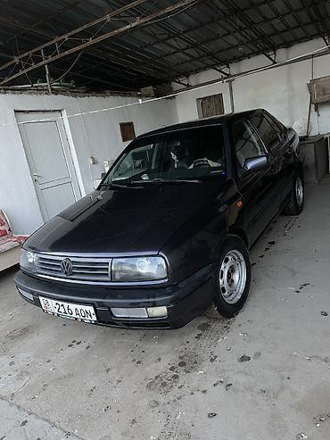 a4 b7: Volkswagen Vento: 1992 г., 1.8 л, Механика, Бензин, Седан — 5
