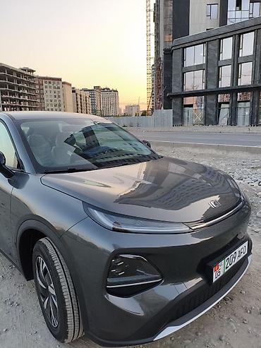 gray f18: Changan Qiyuan Q05: 2026 г. — 6