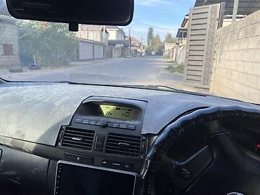 tayota vitz: Toyota Avensis: 2003 г., 1.8 л, Автомат, Бензин, Лифтбек — 10