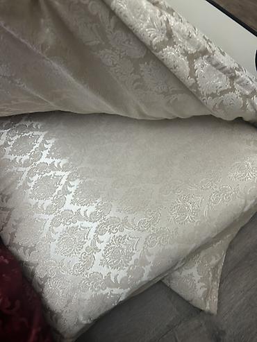 carpayı dəsti: Zərif naxışlı, krem rəngində yorğan dəsti. - Material: parıldayan, sıx — 2