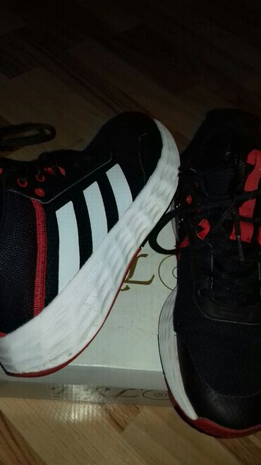Patike: Adidas, Veličina - 37 — 7