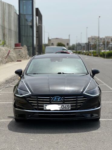 hyundai sonata 2015: Hyundai sonata 2020 hybrid 2 matordur şəhər içi 4/5 litir yanacağ