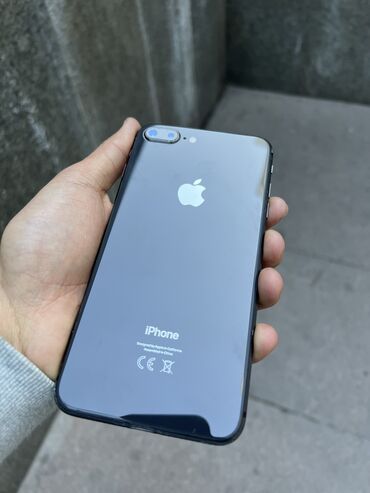 наклейка айфон: IPhone 8 Plus, Б/у, Черный, 77 %