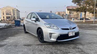 Toyota: Toyota Prius: 2014 г., 1.8 л, Робот, Гибрид, Хетчбек