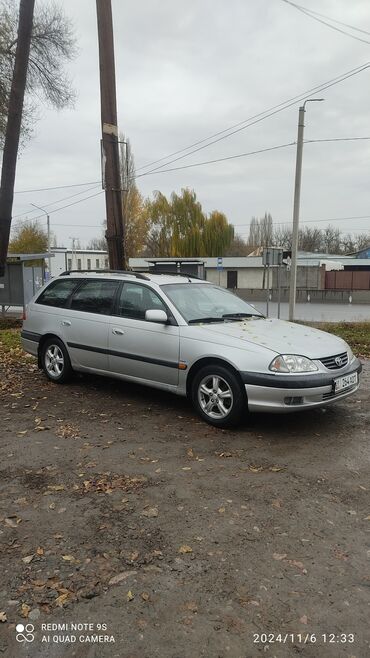 шина летние: Toyota Avensis: 2000 г., 1.8 л, Механика, Бензин, Универсал