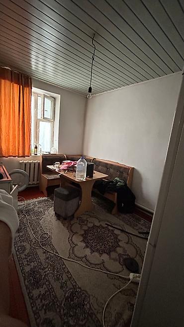 Продажа коттеджей и домов: 🏡 Продается дом в отличном районе! 📍 Расположение: всего в 3 минутах — 10