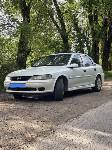 опел вектра в: Opel Vectra: 2001 г., Автомат, Бензин, Седан