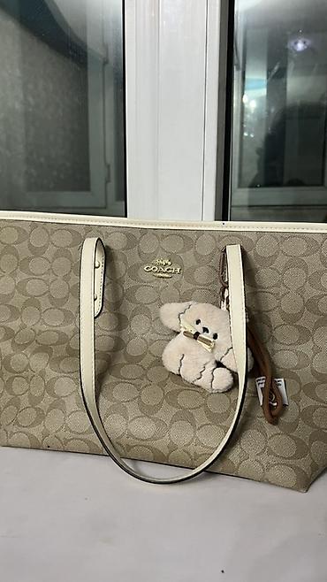 samsung a41: Сумка-тоут Coach Signature Canvas - Модель: классический тоут с двумя — 2