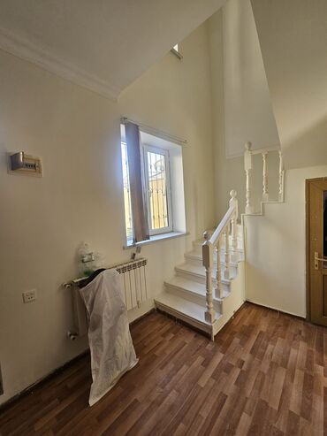 Həyət evləri və villaların satışı: 3 otaqlı, 100 kv. m, Orta təmir — 6