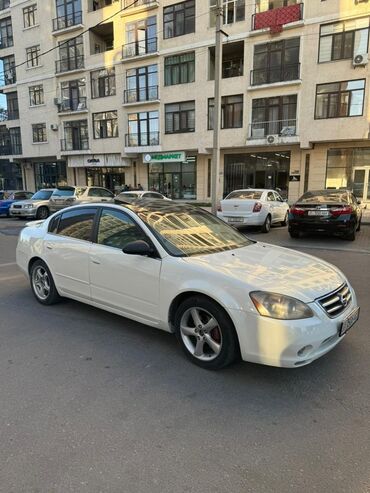 Nissan: Nissan Altima: 2002 г., 2.5 л, Автомат, Бензин, Седан