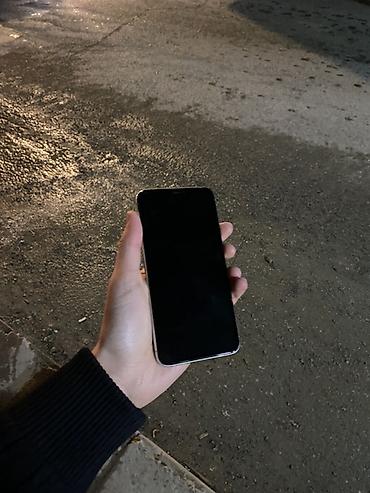 Apple iPhone: IPhone 11 Pro Max, 64 GB, Matte Silver, Face ID, Simsiz şarj — 2