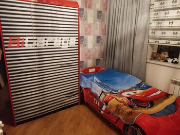 Uşaq və gənc otağı üçün dəstlər: AmlEndirim olundu Dolab +çarpayi 250azn. Çilek mebeldən alınıb. Ünvan