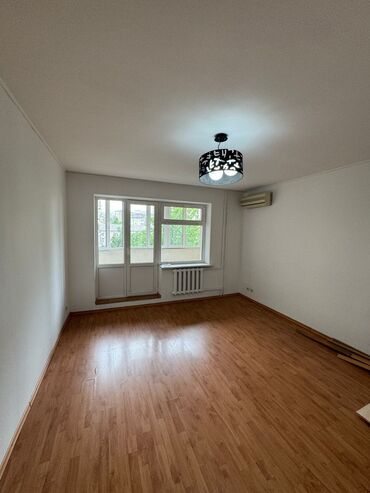 продаю квартиру линейная тыныстанова: 1 комната, 40 м², Индивидуалка, 5 этаж, Косметический ремонт