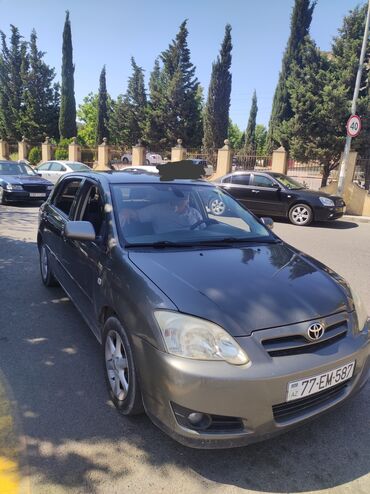 vaz 2107 satılır: Toyota Corolla: 1.4 l | 2005 il Sedan