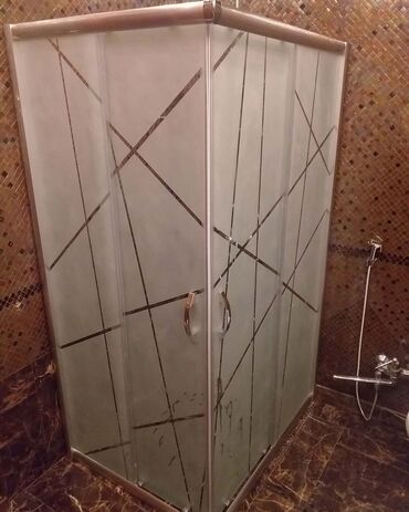 Duş kabinaları, arakəsmələr: Yeni Üstü açıq kabina, Künc üçün, Ödənişli çatdırılma — 5