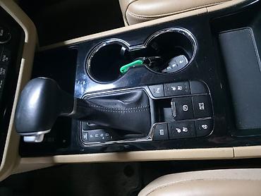 Kia: Kia Carnival: 2020 г., 2.2 л, Автомат, Дизель, Минивэн — 9