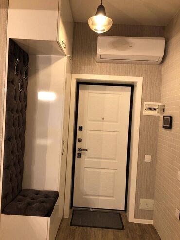 Uzunmüddətli kirayə mənzillər: Yasamal Rayonu Nizami Metrosu Nizami Mall 2 otaq. Mərtəbə - 19/7 Otaq — 6