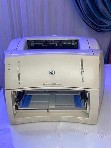 Ofis avadanlığı: HP LaserJet 1000 Series lazer printer - A4 ölçülü qara‑ağ çap üçün — 1