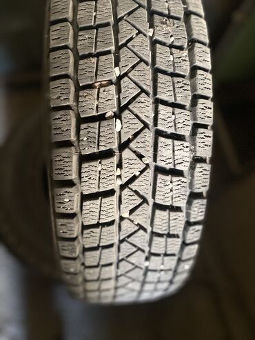 Шины: Шины 205 / 70 / R 15, Зима, Б/у, Комплект, Легковые, Китай, Maxxis