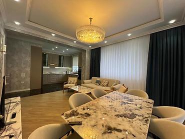 agsuda satilan evler: İcarəyə verilir 3 otaqlı yeni tikili 125 m², Ağ şəhər q. Kateqoriya — 1