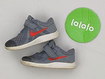 tshirt nike: Buty sportowe Nike, 22, Używany — 3