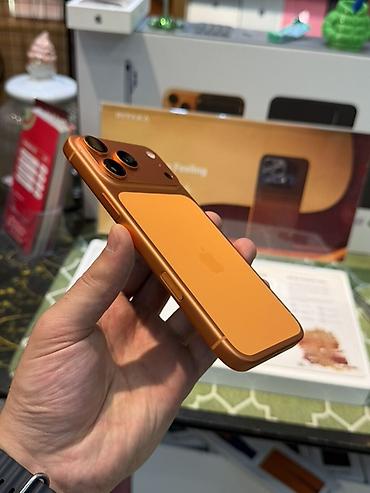 Apple iPhone: IPhone 17 Pro Max — 5