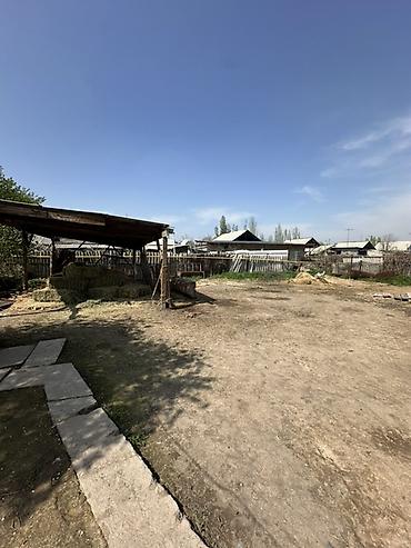 Продажа коттеджей и домов: 📍В Сокулуке ( верхняя зона ) продаётся дом на участке 10 соток. 🏡Дом — 4