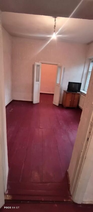 ошто жер сатылат: 37 кв. м, 2 бөлмө, Унаа токтотуучу жай, Сарай