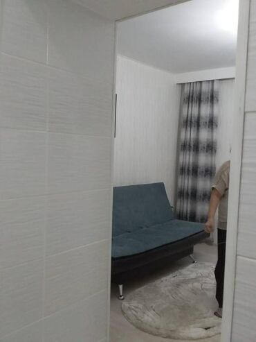 Uzunmüddətli kirayə mənzillər: Tarqovuda, İçəri şəhər metrosu yaxınlığında, 2 mərtəbəli binanın 2-ci — 6