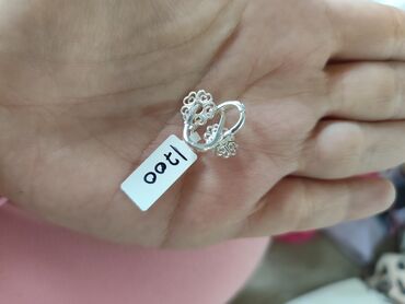 Setovi nakita: Srebrni set nakita – prsten i minđuše - Materijal: srebro (boja — 2